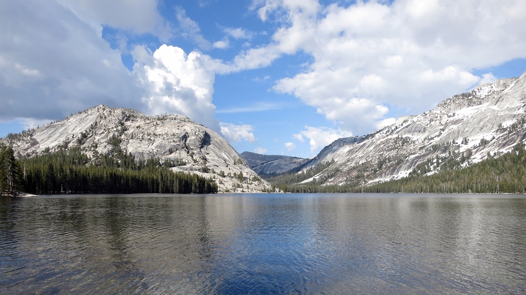 Parque Nacional de Yosemite en California | © akasped